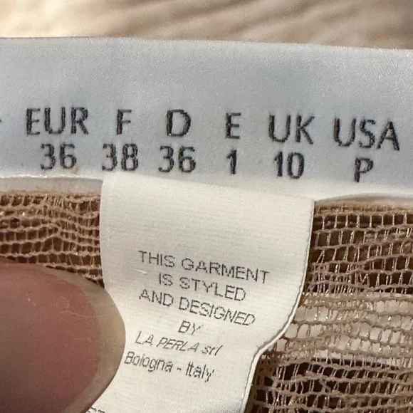 La Perla Glamour NWT Thong Underwear with bow lace detail - Picture 7 of 7